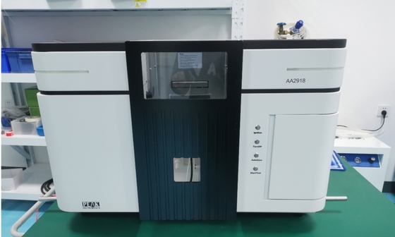 Vlam AAS Atomaire absorptiespectrophotometer voor Hg Cu Cd Pb Testing 82*68*55CM