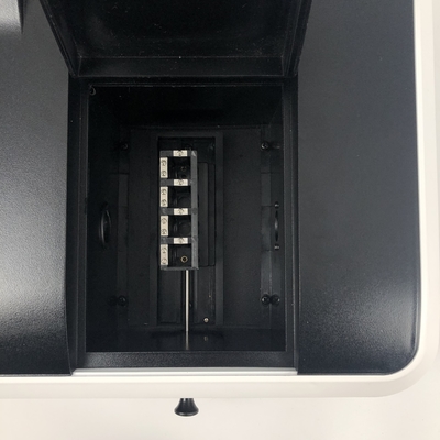 USB-uitvoerpoort LCD-kleuren touchscreen zichtbare spectrophotometer met bandbreedte van 4 nm