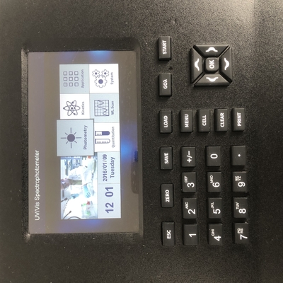 Piekinstrumenten Dubbelstraal 1nm Bandbreedte UV Zichtbare spectrophotometer voor 190-1100nm